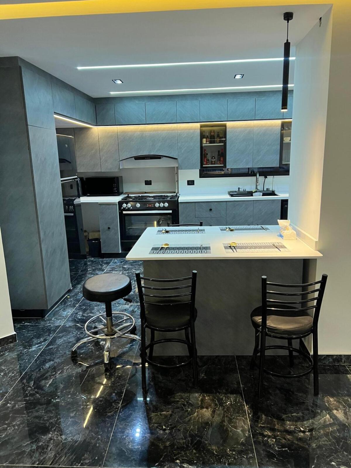 Apartmán Private In Shared With Sea View Balcony *