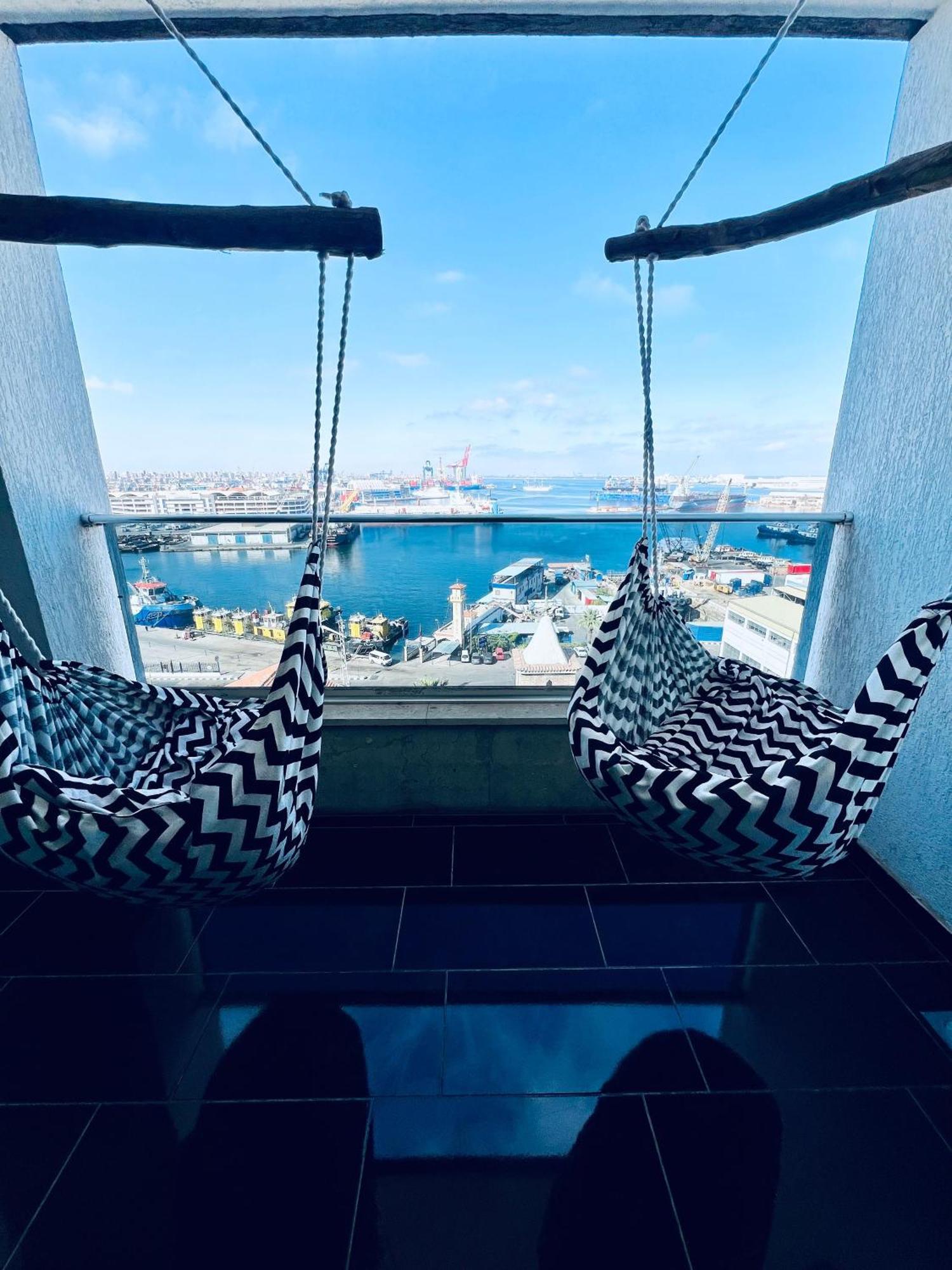 Private In Shared With Sea View Balcony Apartmán *