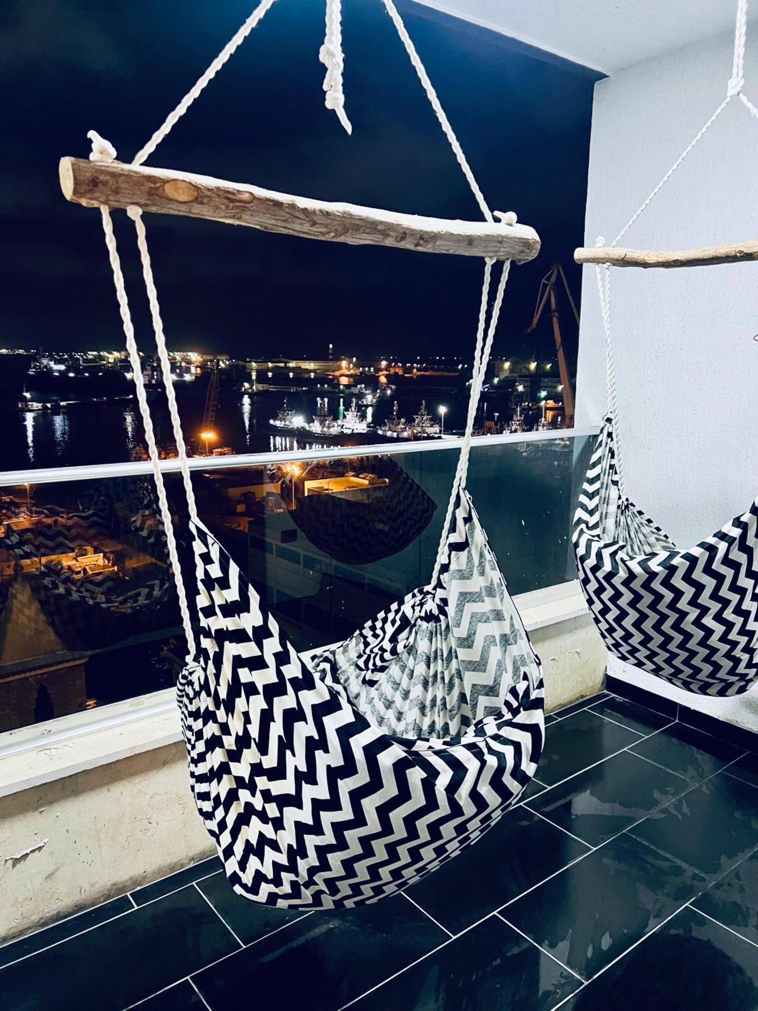 Apartmán Private In Shared With Sea View Balcony *